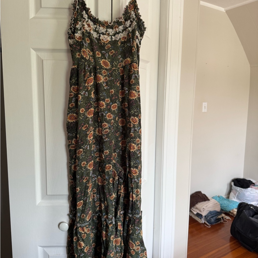 Natural Life Green Floral romper with Lace and Button Details